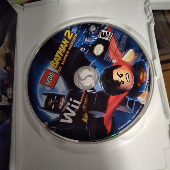 LEGO Batman 2: DC Super Heroes Nintendo Wii - Picture 4 of 9